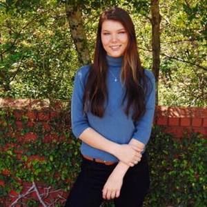 Meet your Posher, Lauren